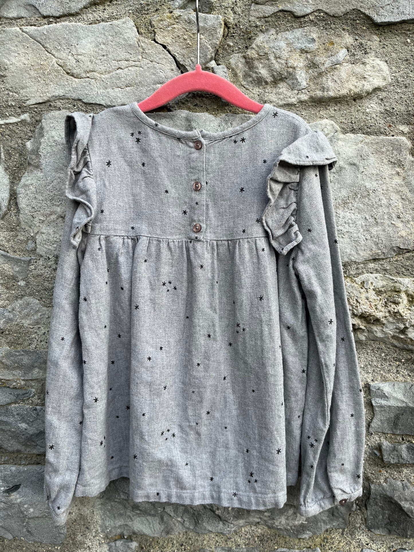 Grey stars top  9-10y (134-140cm)