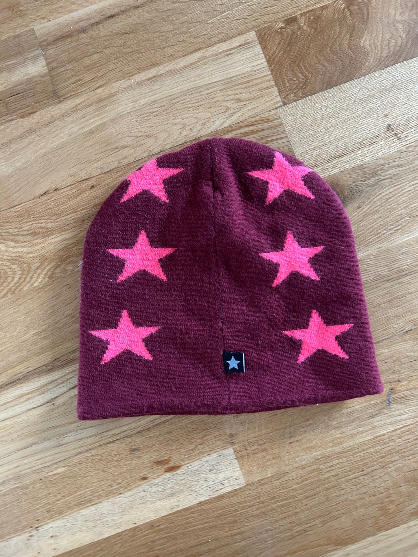 Maroon & pink stars hat  9-12y (134-152cm)