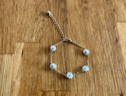 Daisy bracelet
