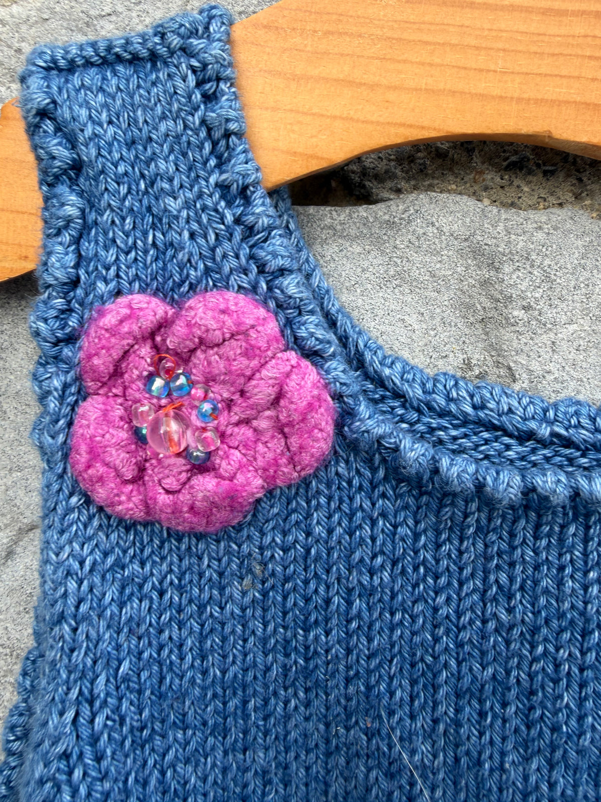 Blue knitted pinafore  4-5y (104-110cm)
