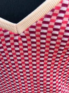 Red rectangular print knitted top uk 6-8
