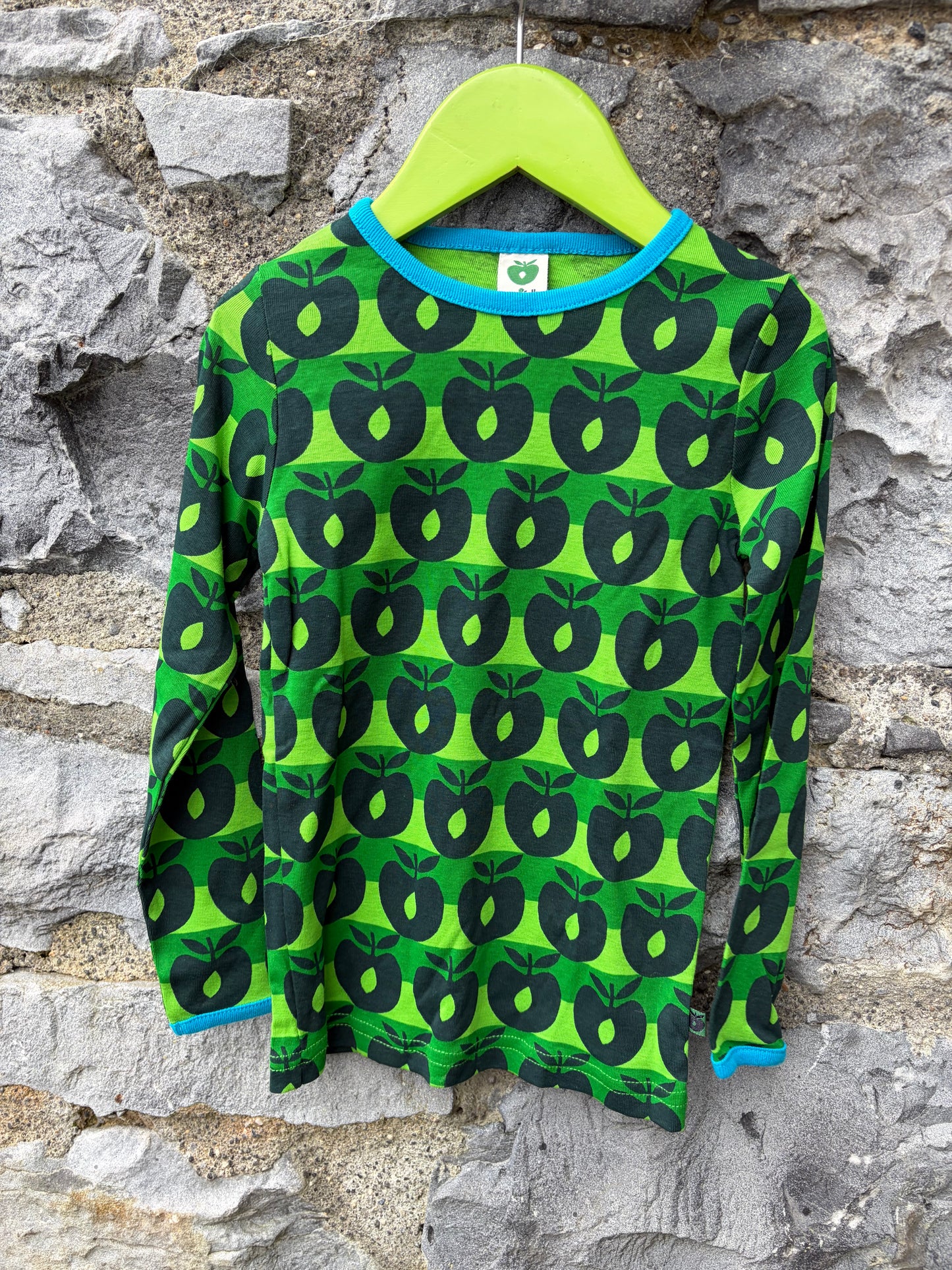 Apples Green stripy top  3-4y (98-104cm)