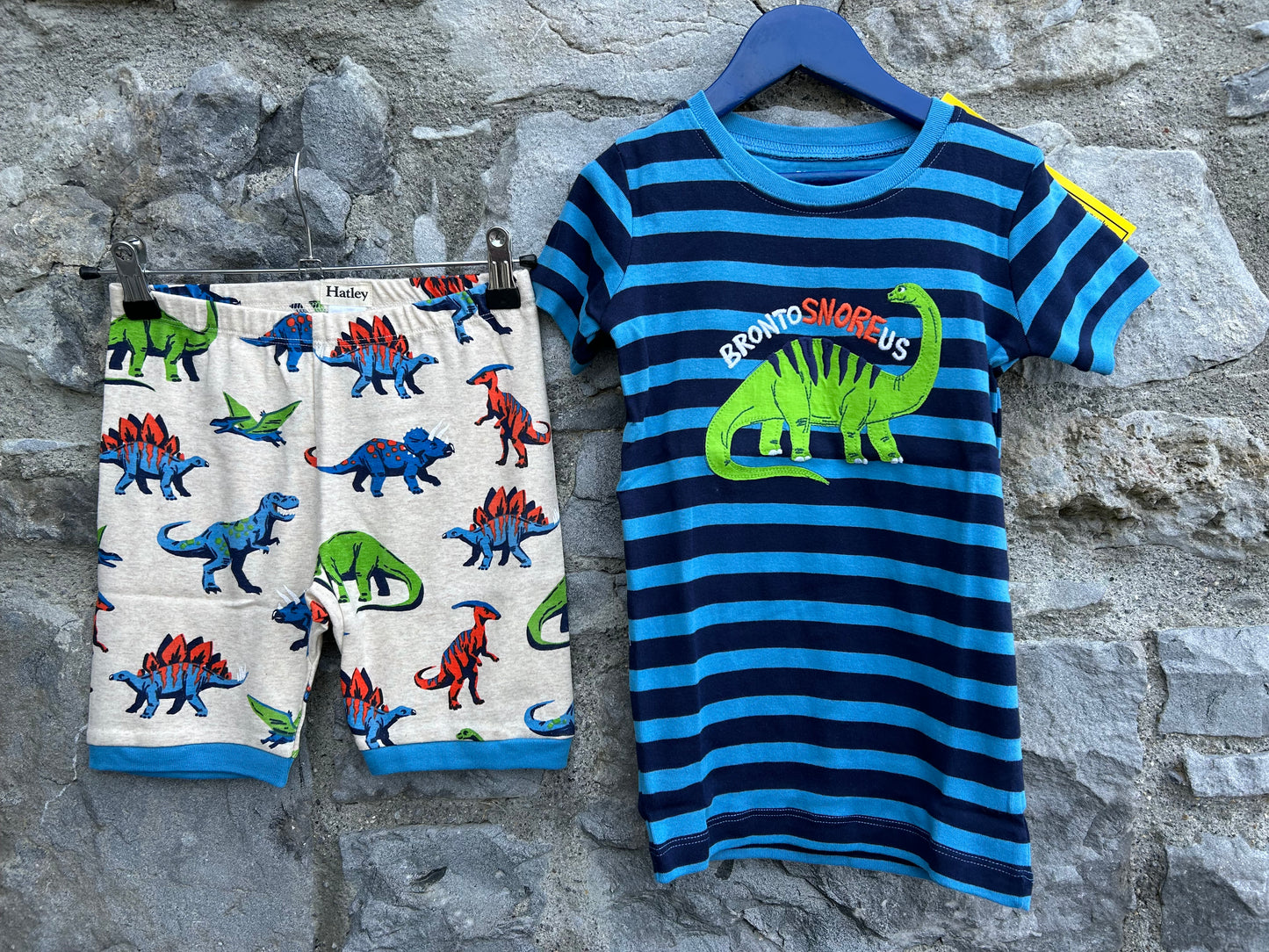 Dinosaurs pjs  8y (128cm)