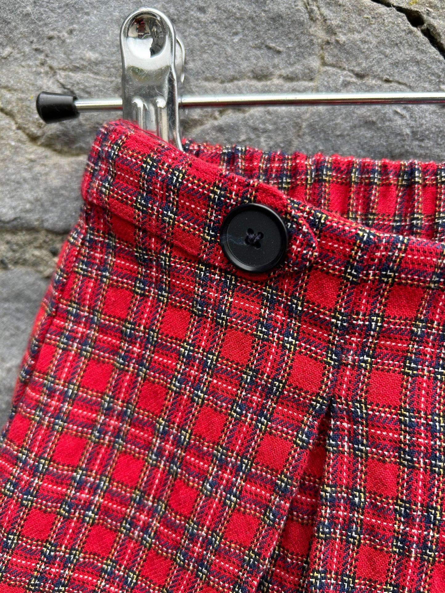 Red check shorts   3-4y (98-104cm)