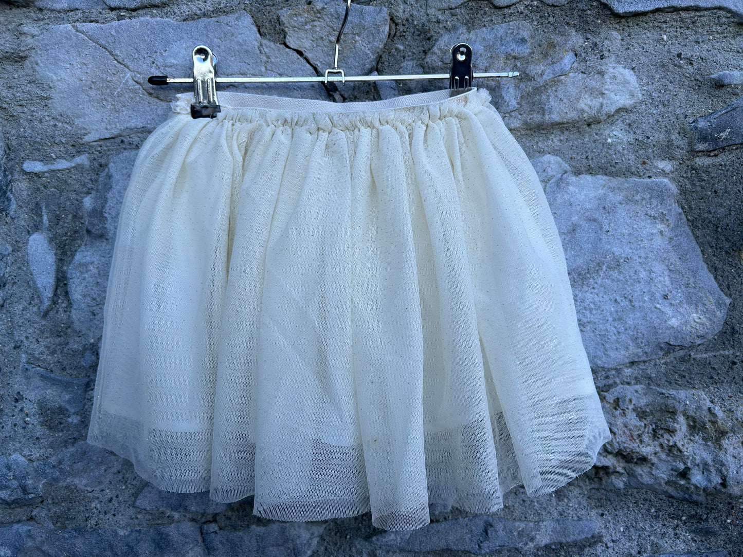 Ivory tulle skirt  3-4y (98-104cm)