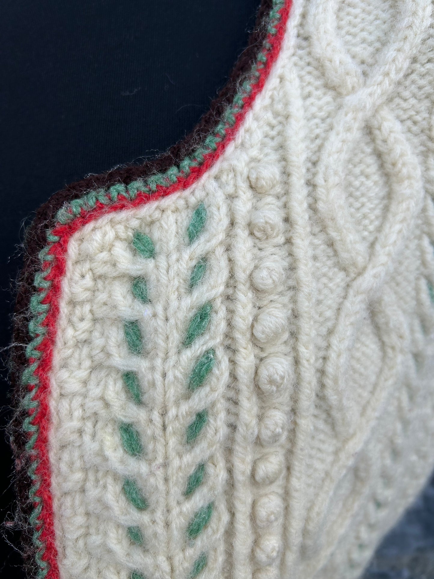 Aran style cream gilet uk 6-8