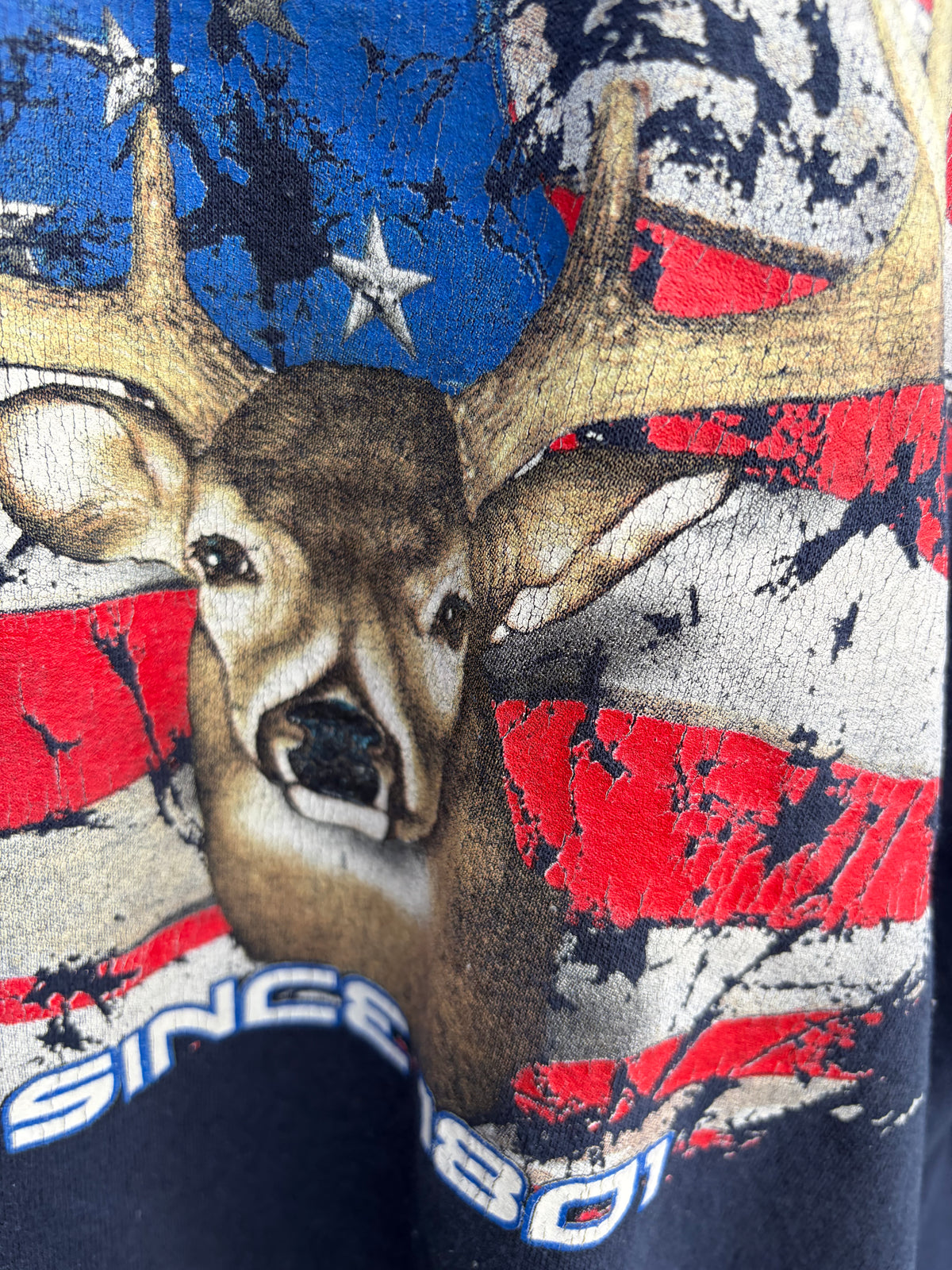 90s deer hunting navy sweatshirt Large