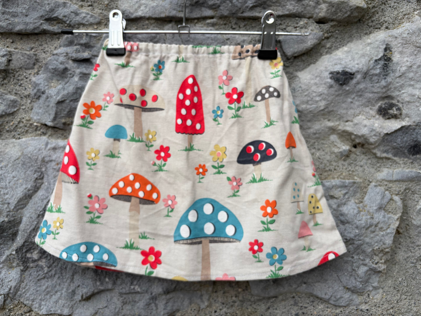Mushrooms/mega dots beige skirt  18-24m (86-92cm)