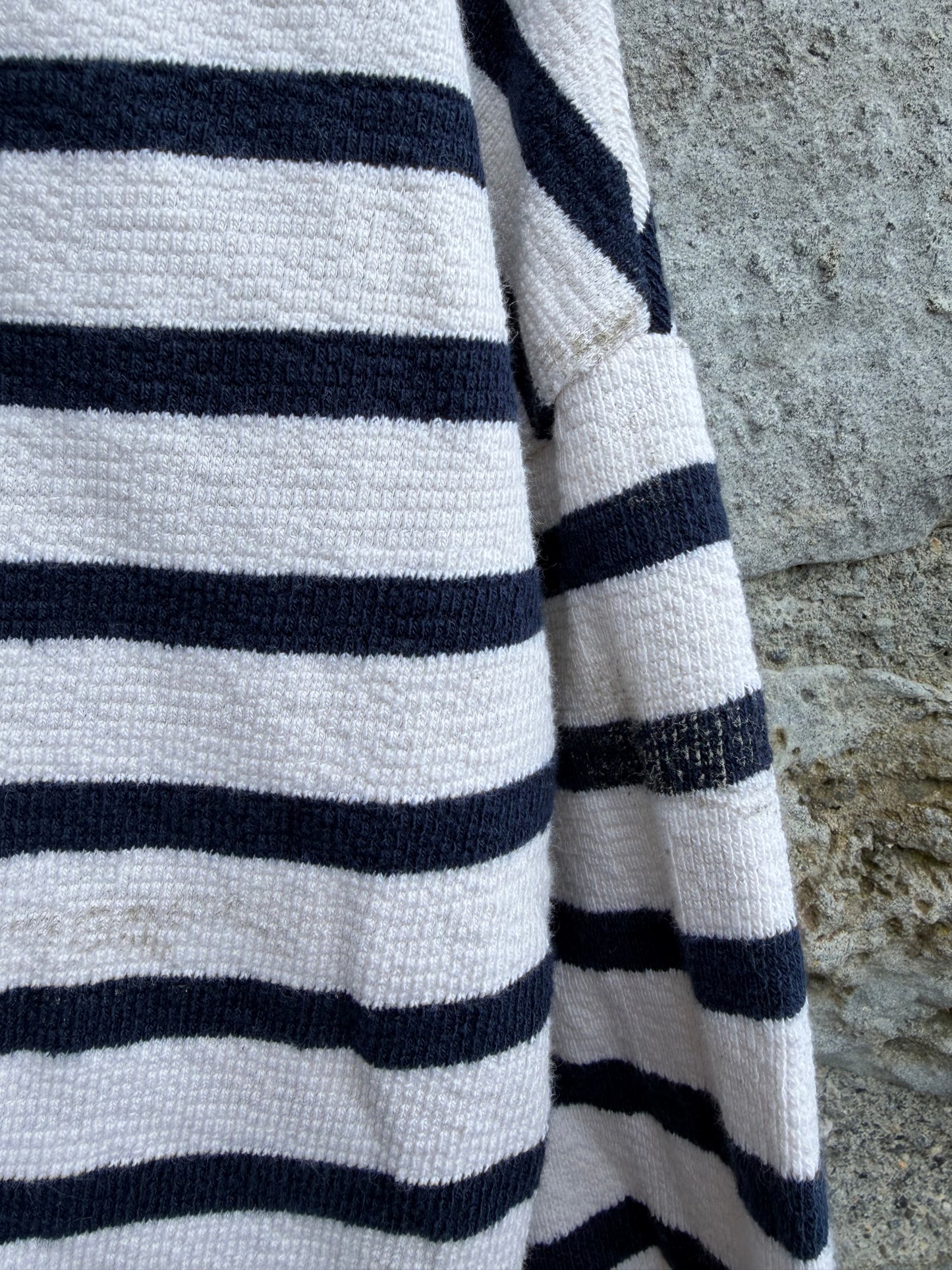 Happy black stripes sweatshirt  8-9y (128-134cm)