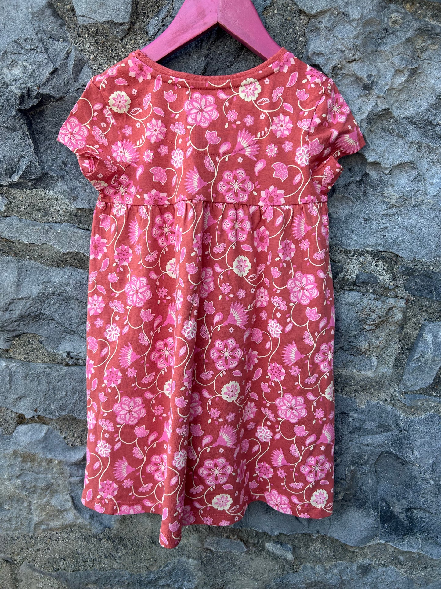 Pink flowers red dress  4-5y (104-110cm)