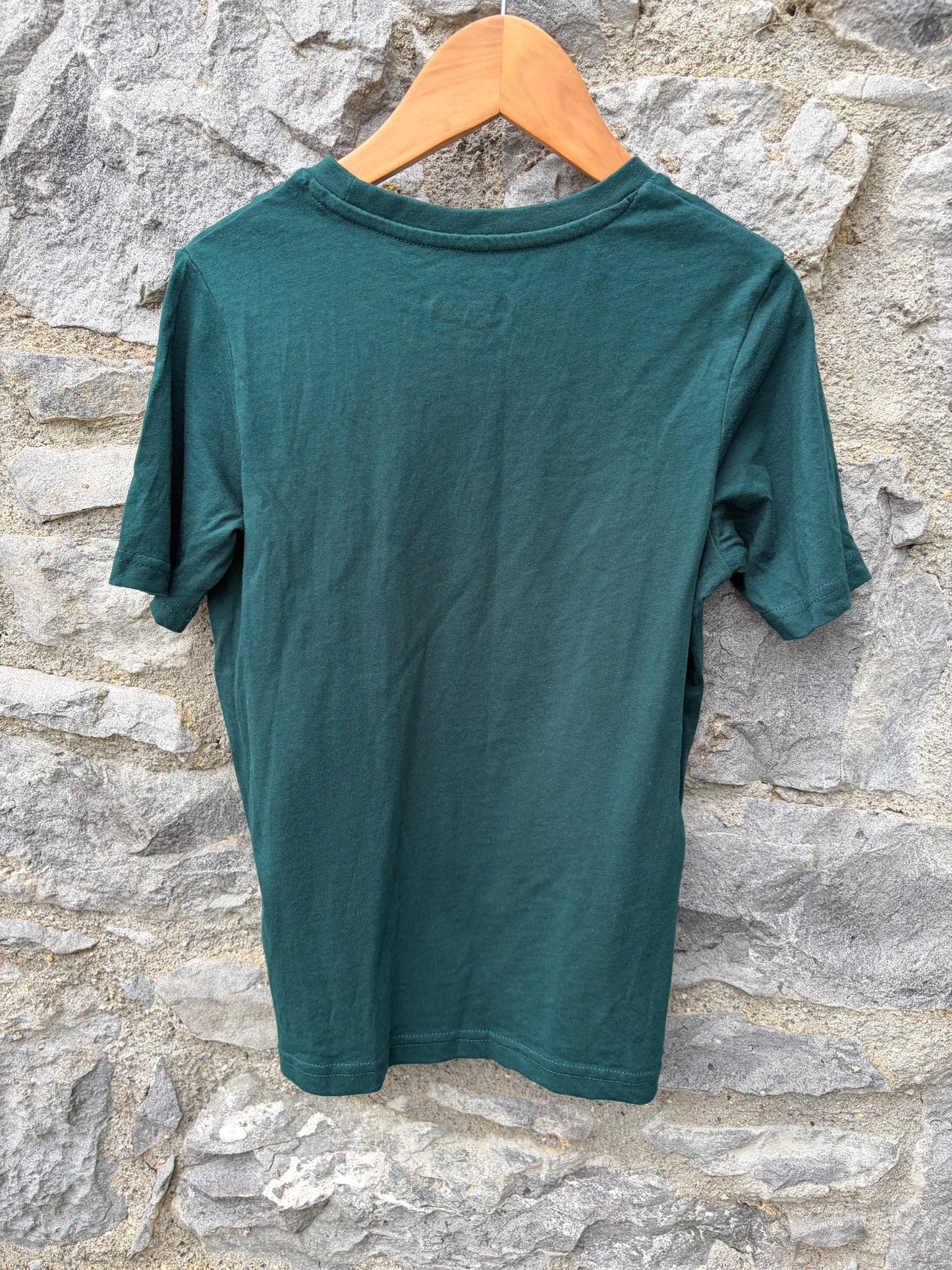 Forest green t-shirt  9-10y (134-140cm)