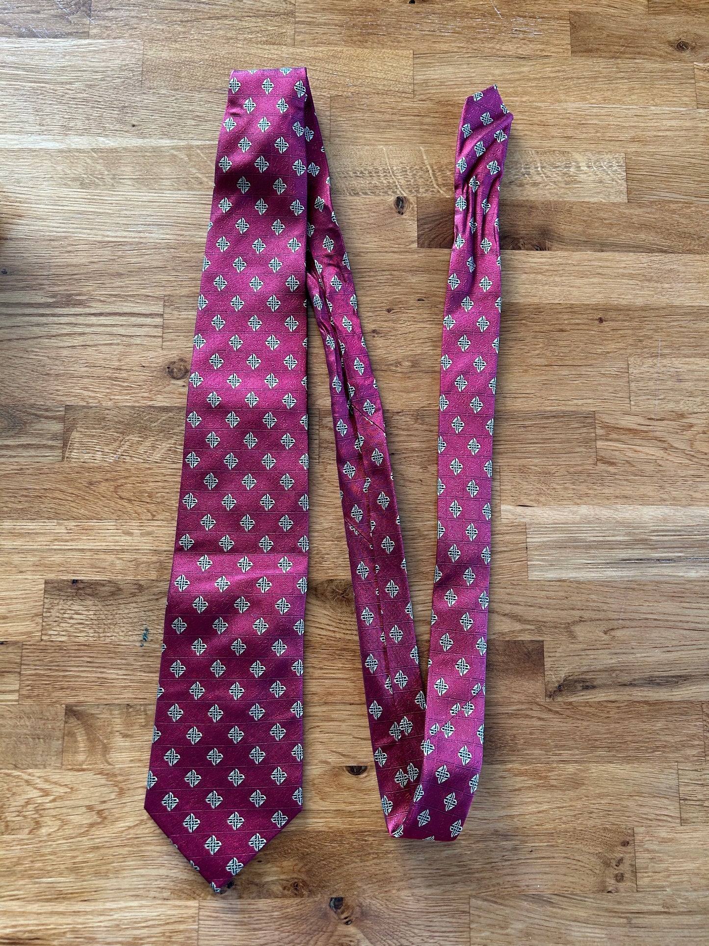 Maroon celtic print tie