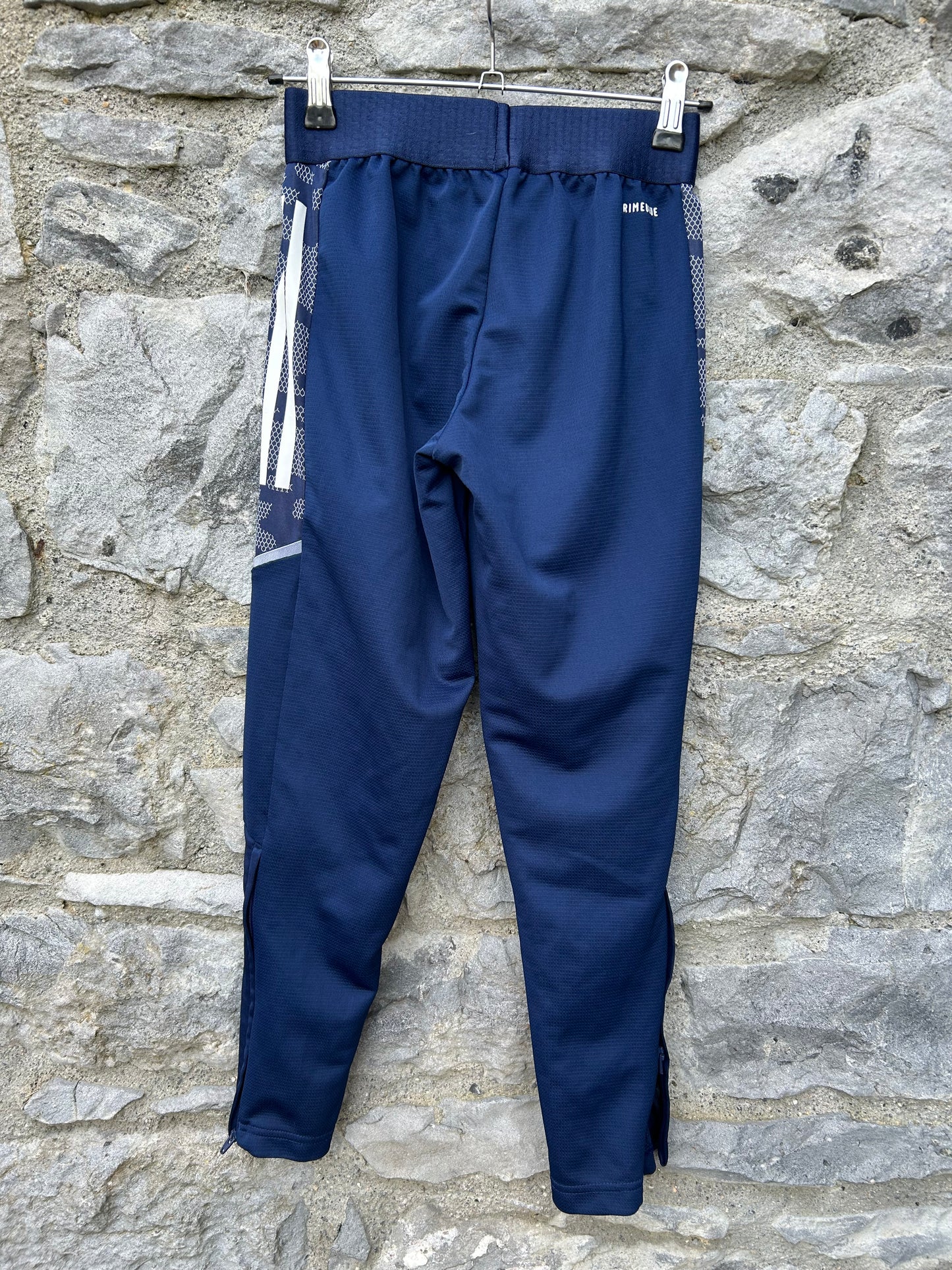 Navy tracksuit pants  9-10y (134-140cm)