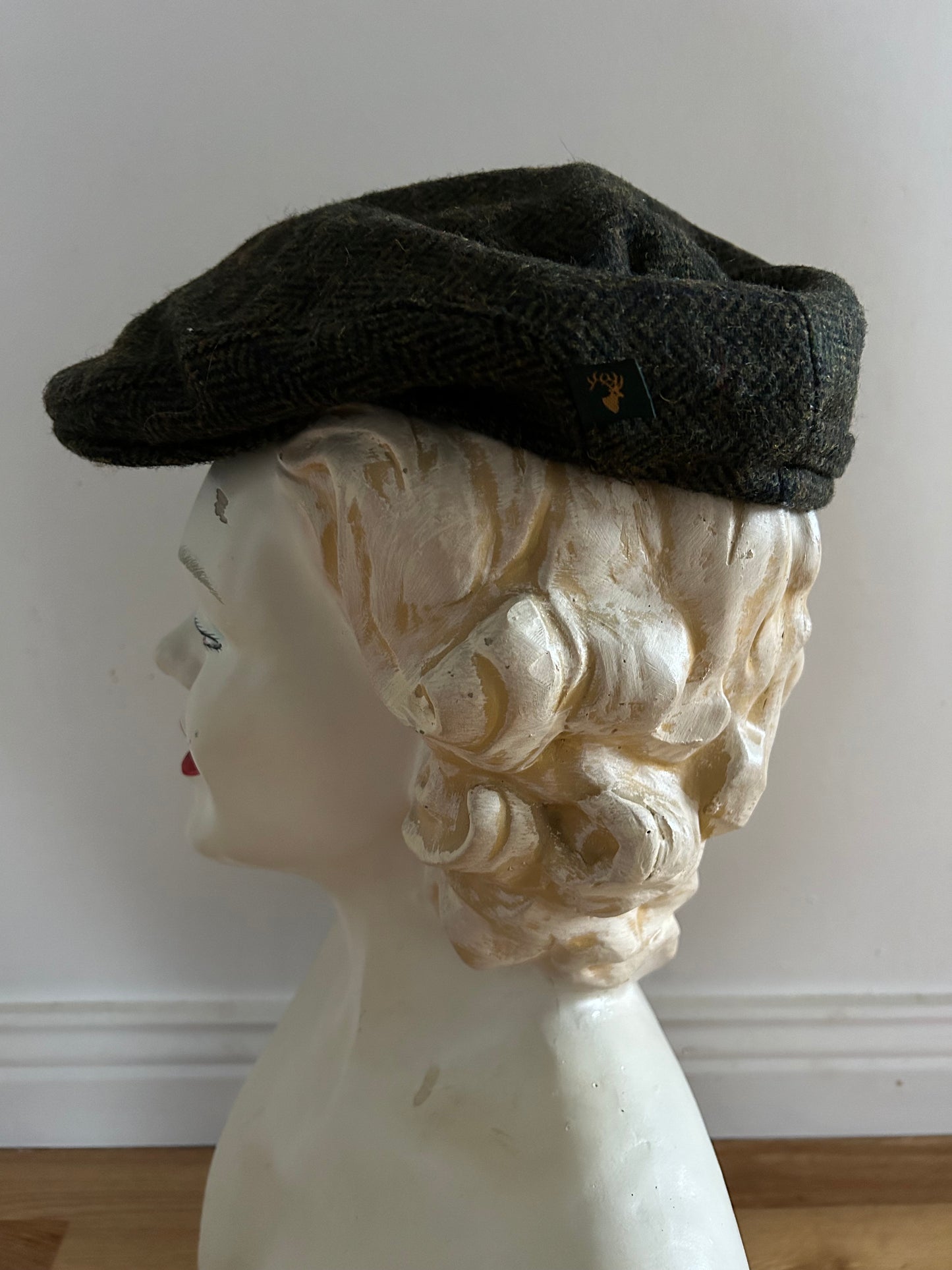 Tweed cap