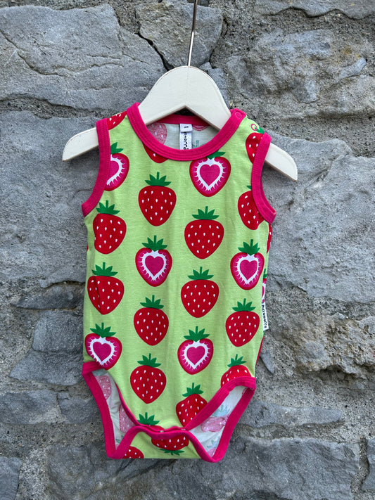 Strawberries green vest  6m (68cm)