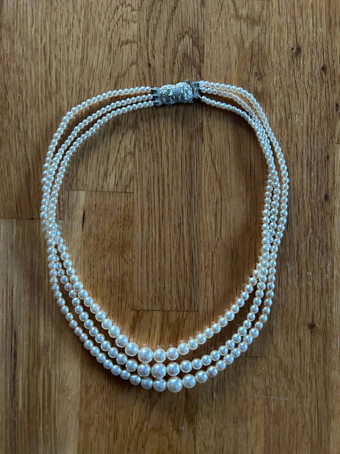 Pearl necklace