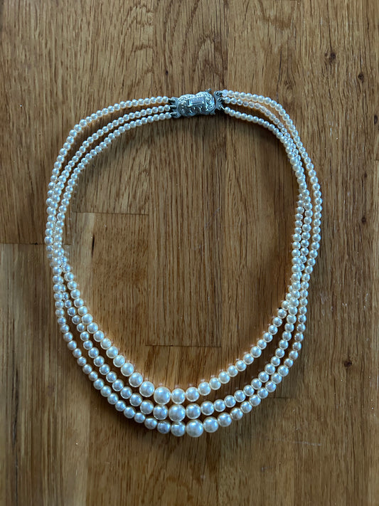 Pearl necklace