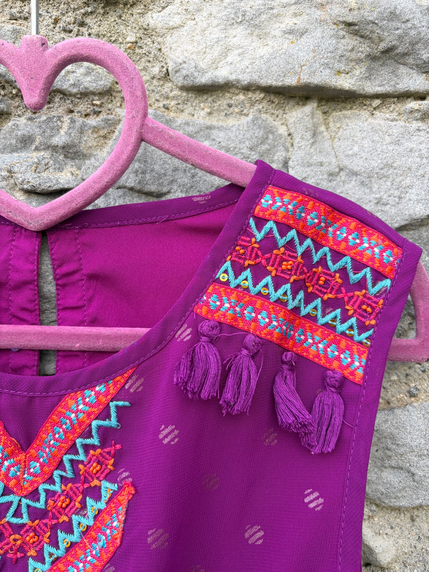 Purple embroidered dress  10y (140cm)