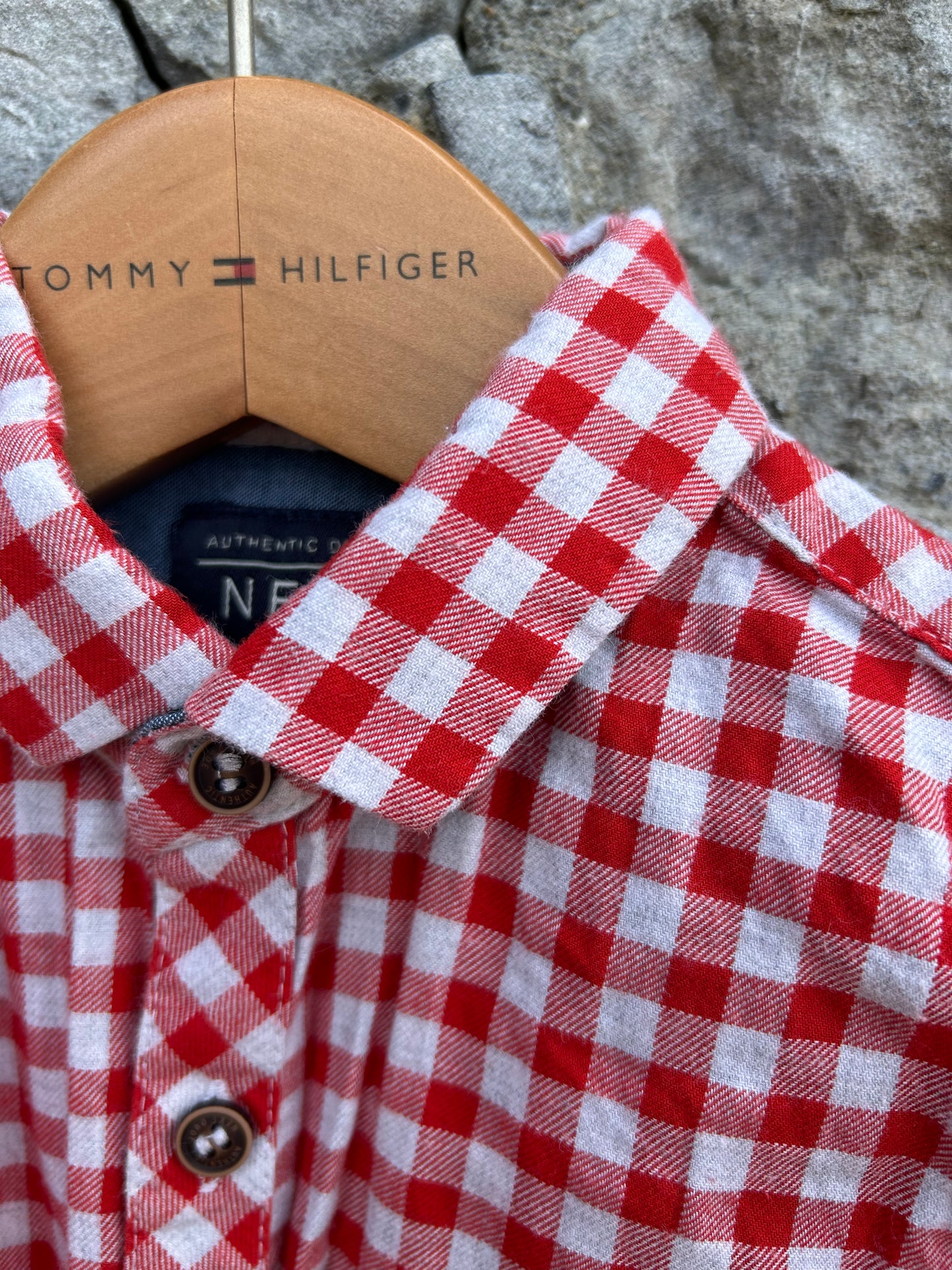 Red check shirt  3-4y (98-104cm)