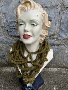 Khaki knitted necklace