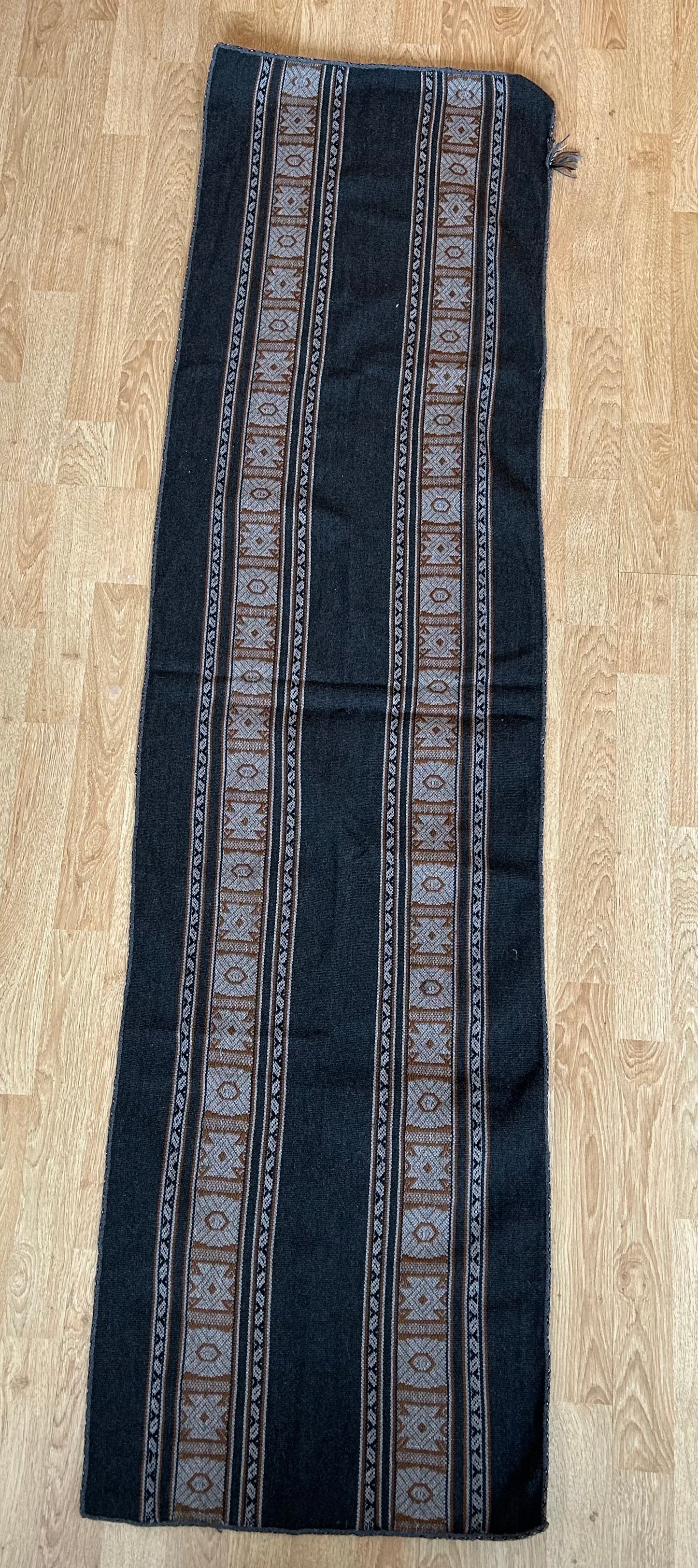 Grey&brown pattern scarf