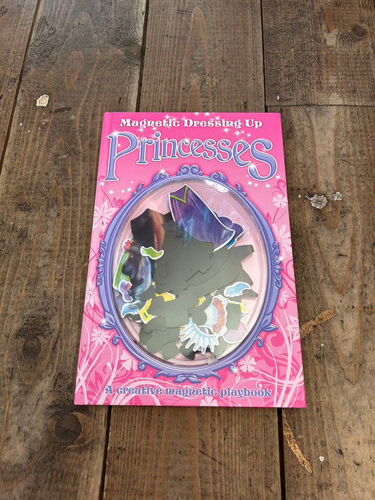 Princesses magnet book
