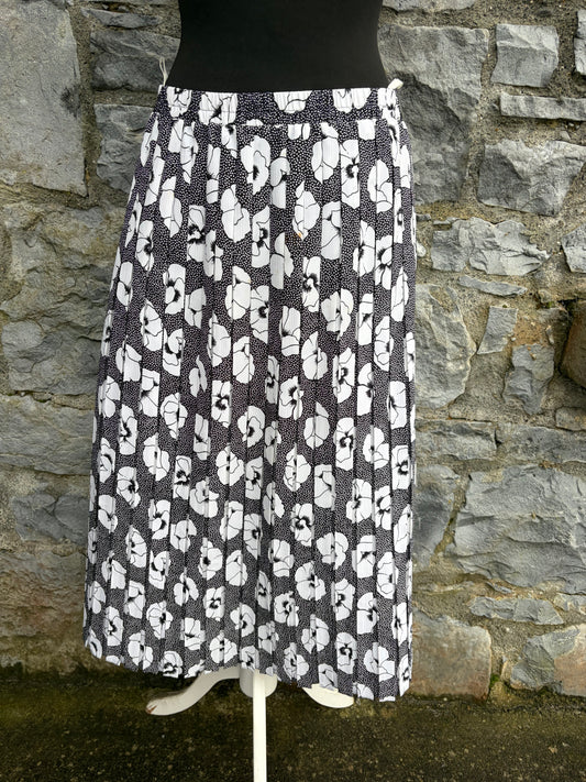 80s Black&white Flowers&dots skirt uk 10-12