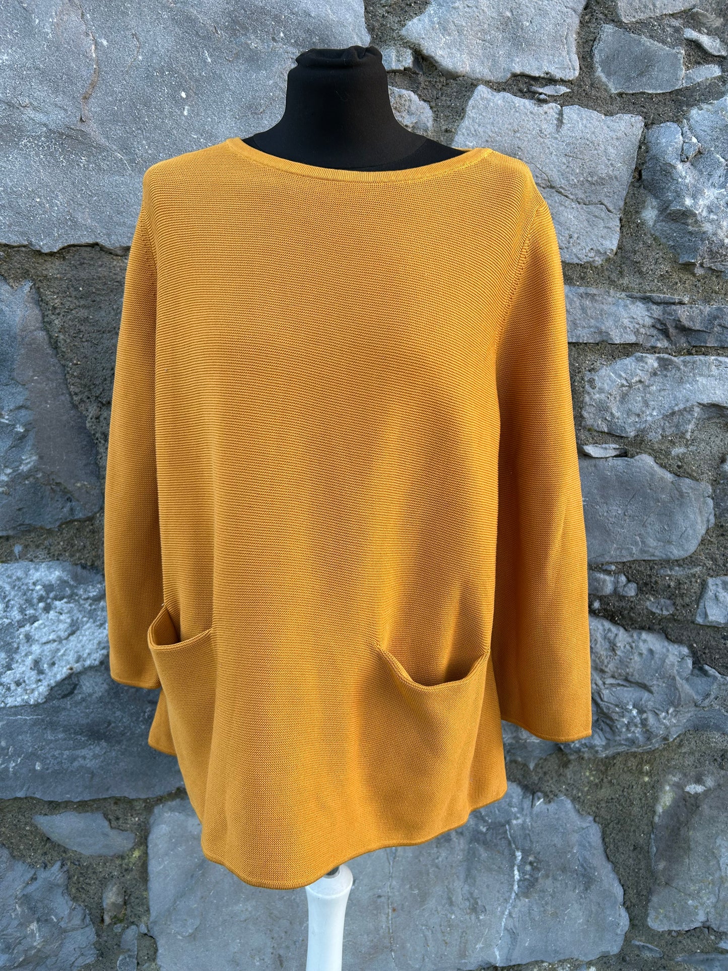 Mustard knitted oversize top uk 14-16