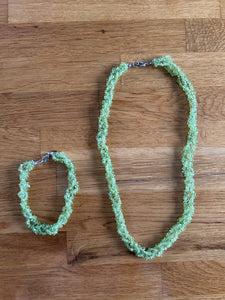 Green necklace bracelet set