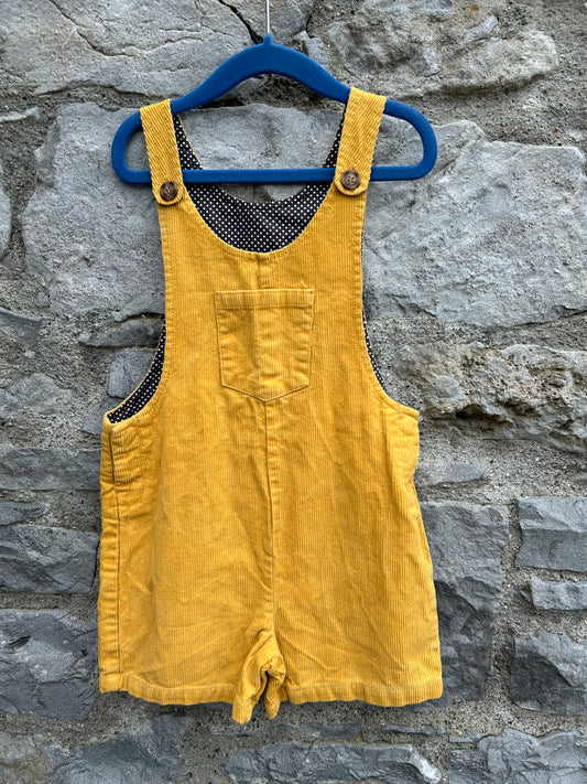 Mustard cord dungarees 5-6y (110-116cm)