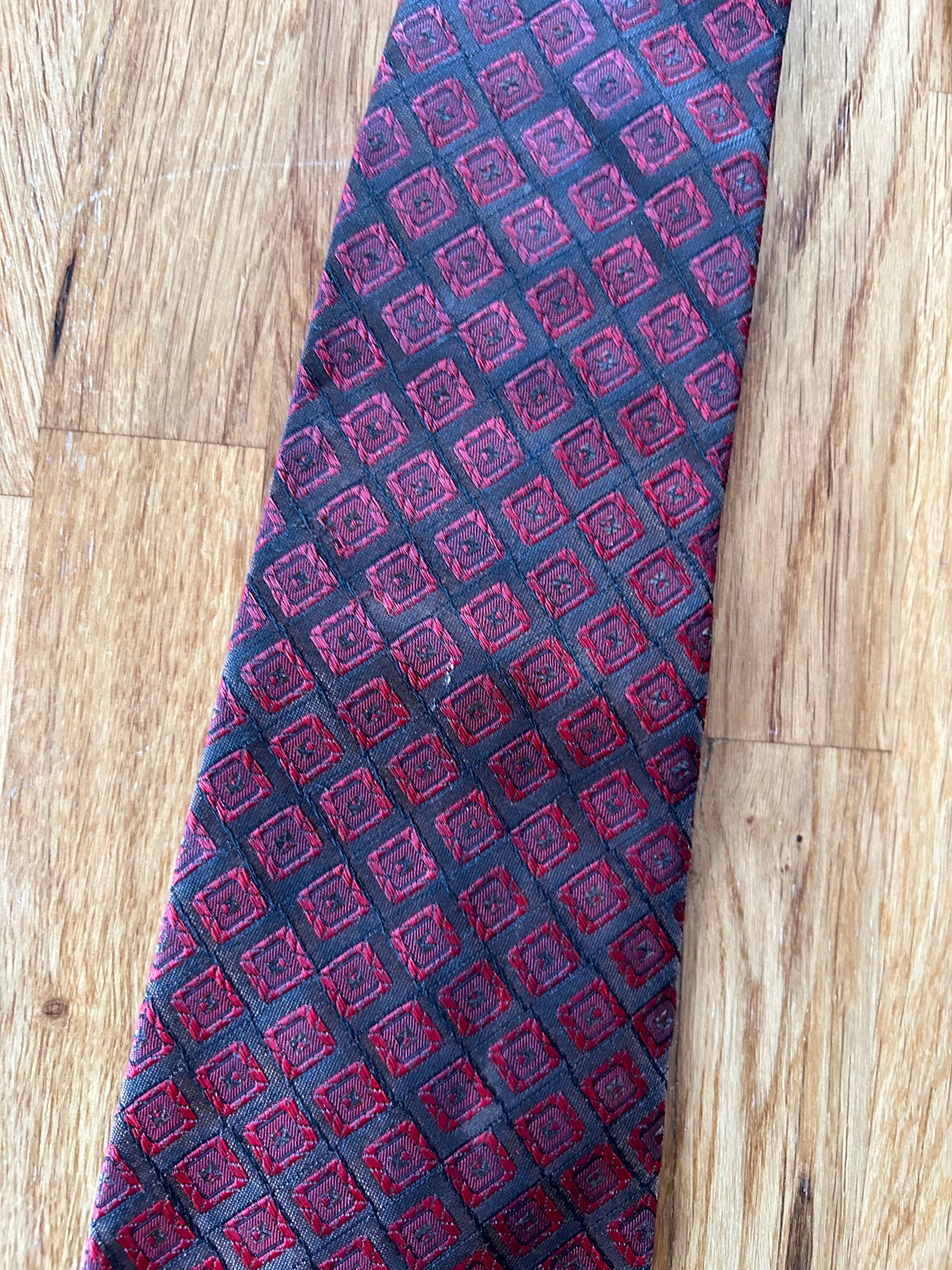 Brown&maroon tie