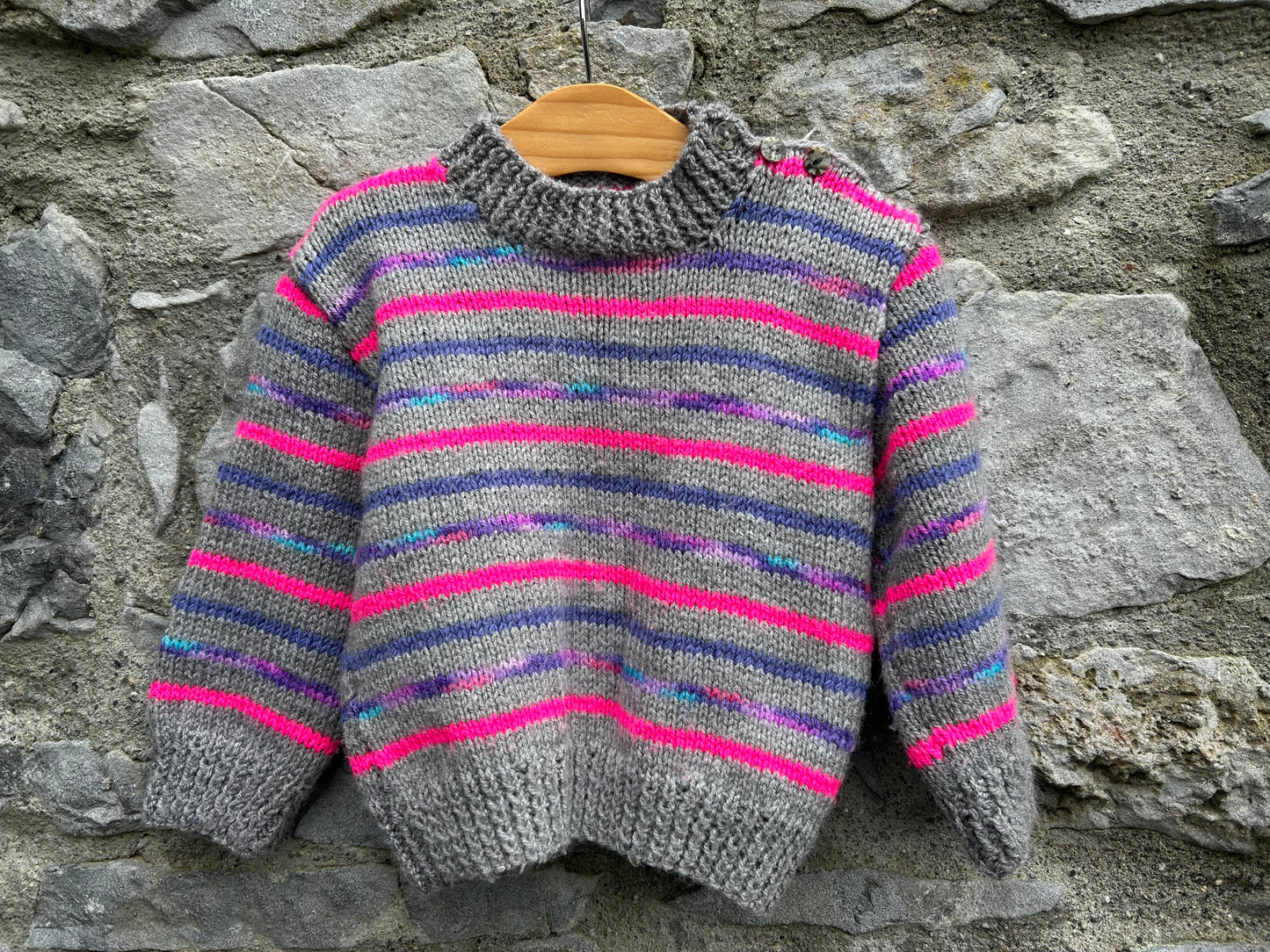 Grey&pink stripy jumper  18-24m (86-92cm)