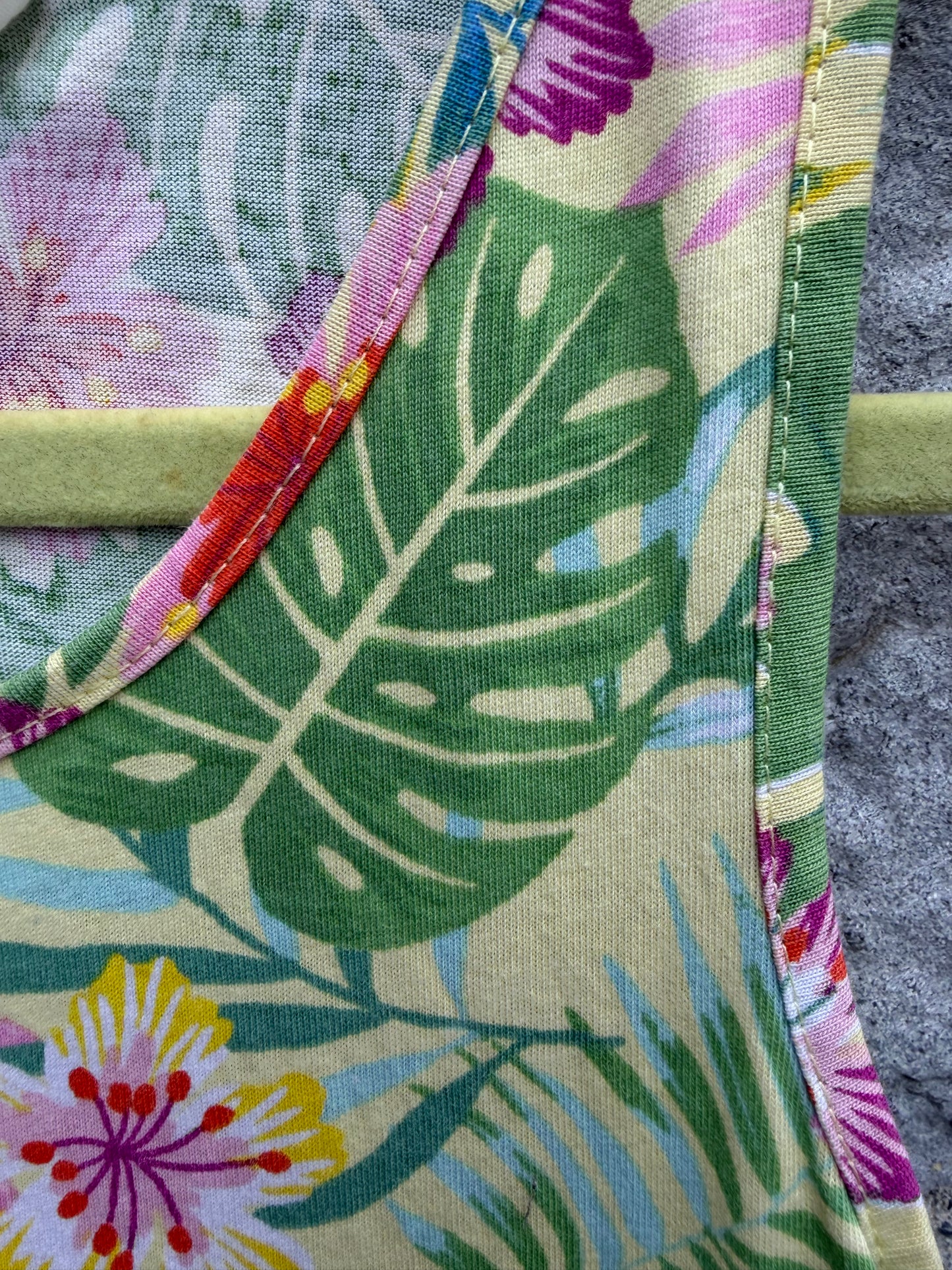 Tropical flowers Green dress  7y (122cm)