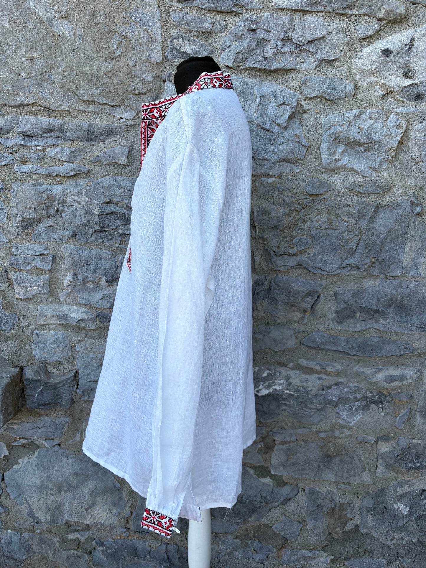 Embroidered white shirt Large