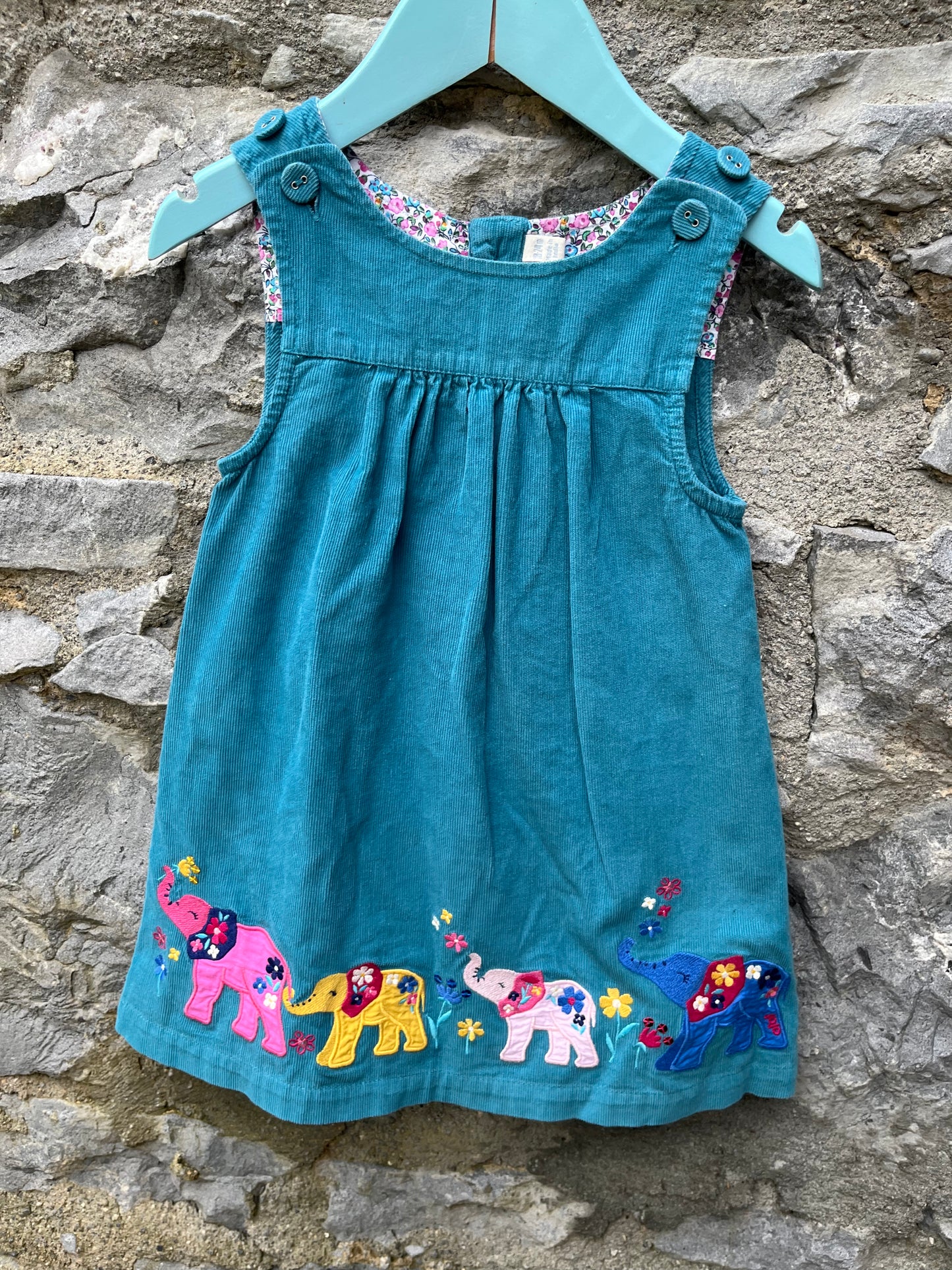 Elephant pinafore&pink vest  18-24m (86-92cm)