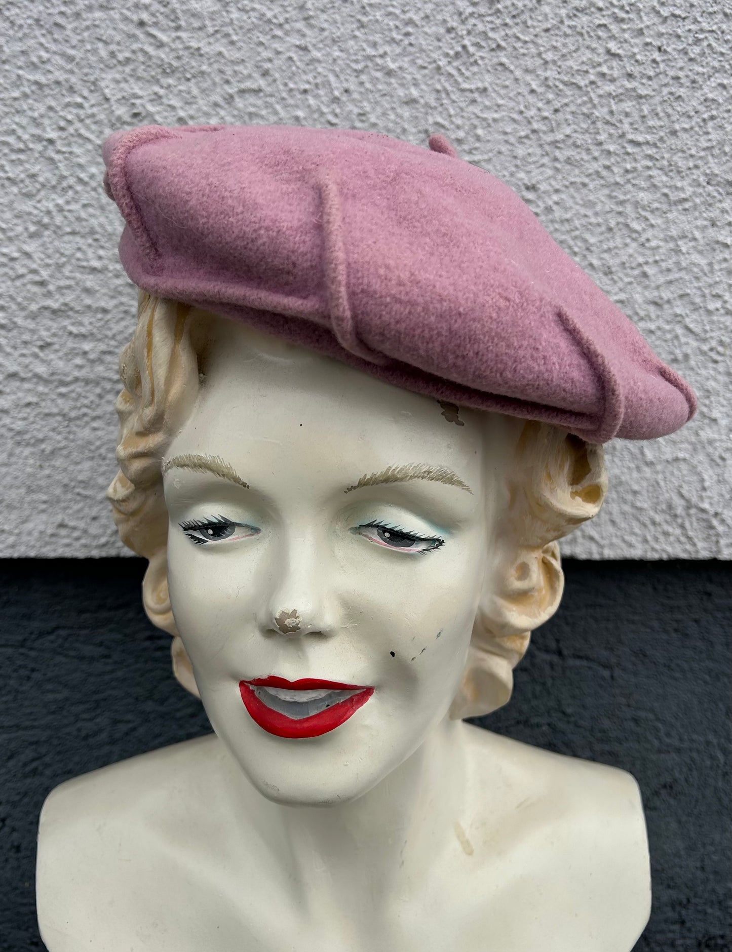 Pink béret hat