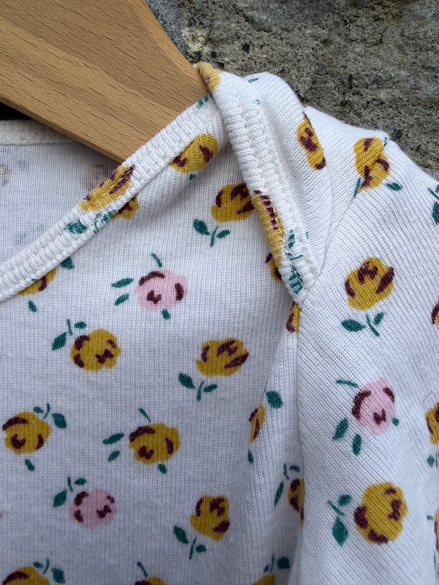 MB Roses white vest 12-18m (80-86cm)