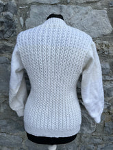 Load image into Gallery viewer, White&amp;cream jumper uk 8-10
