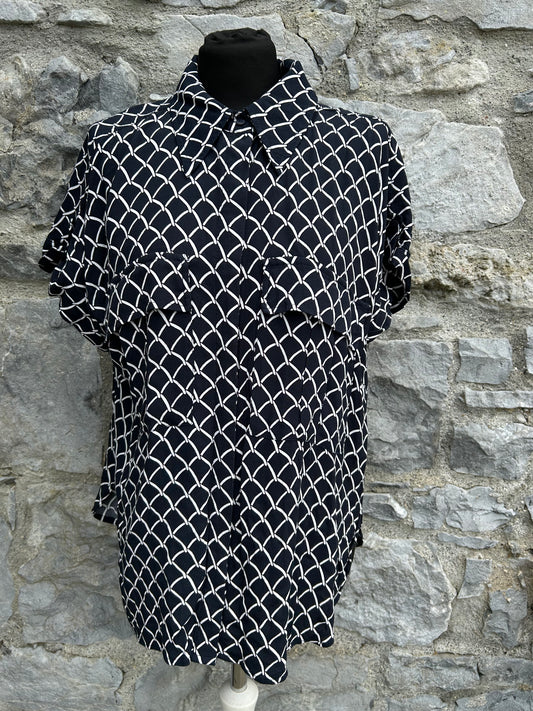 Black scales top uk 14