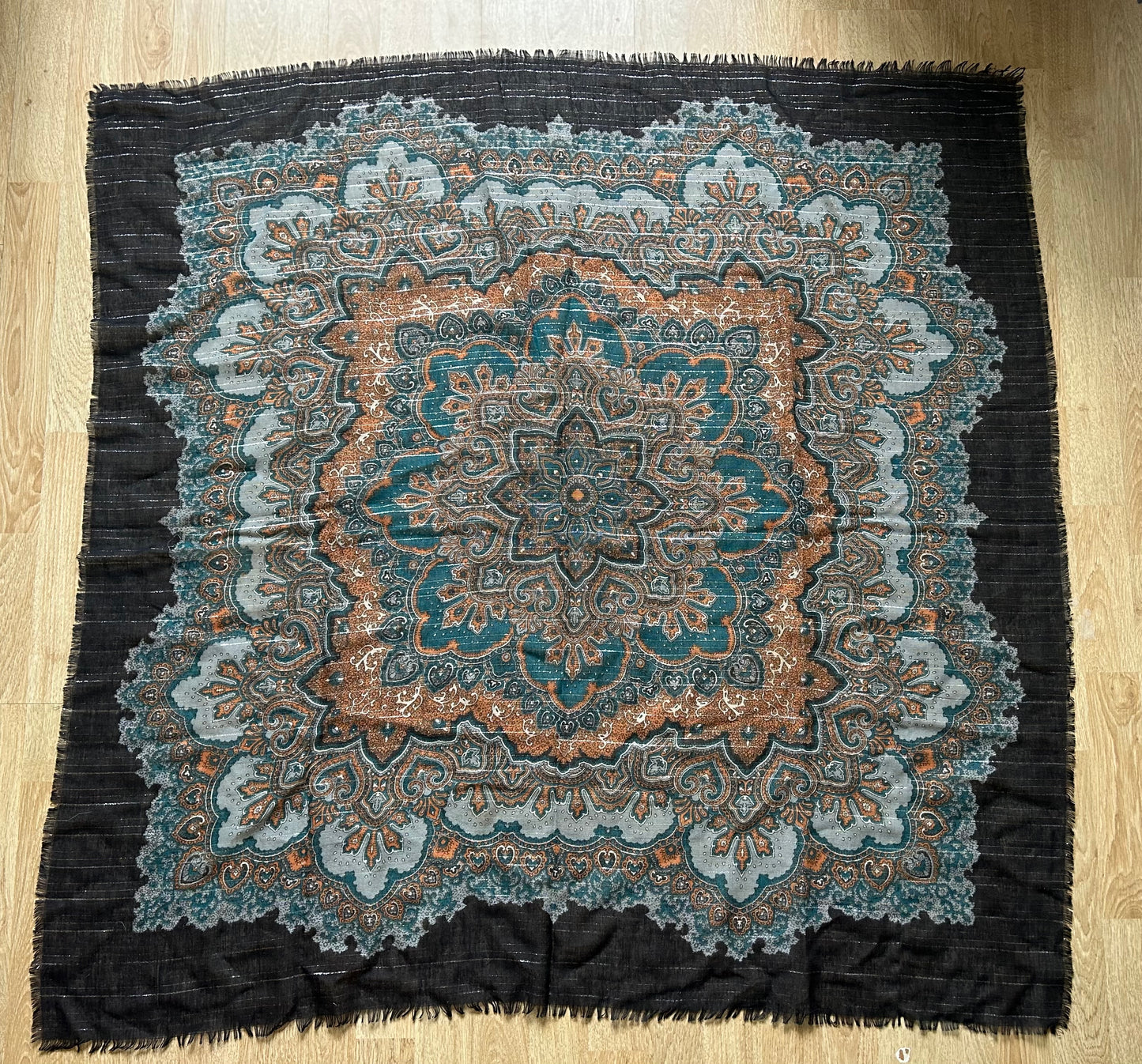 Green&orange shiny threads scarf