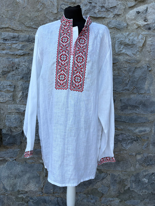 Embroidered white shirt Large