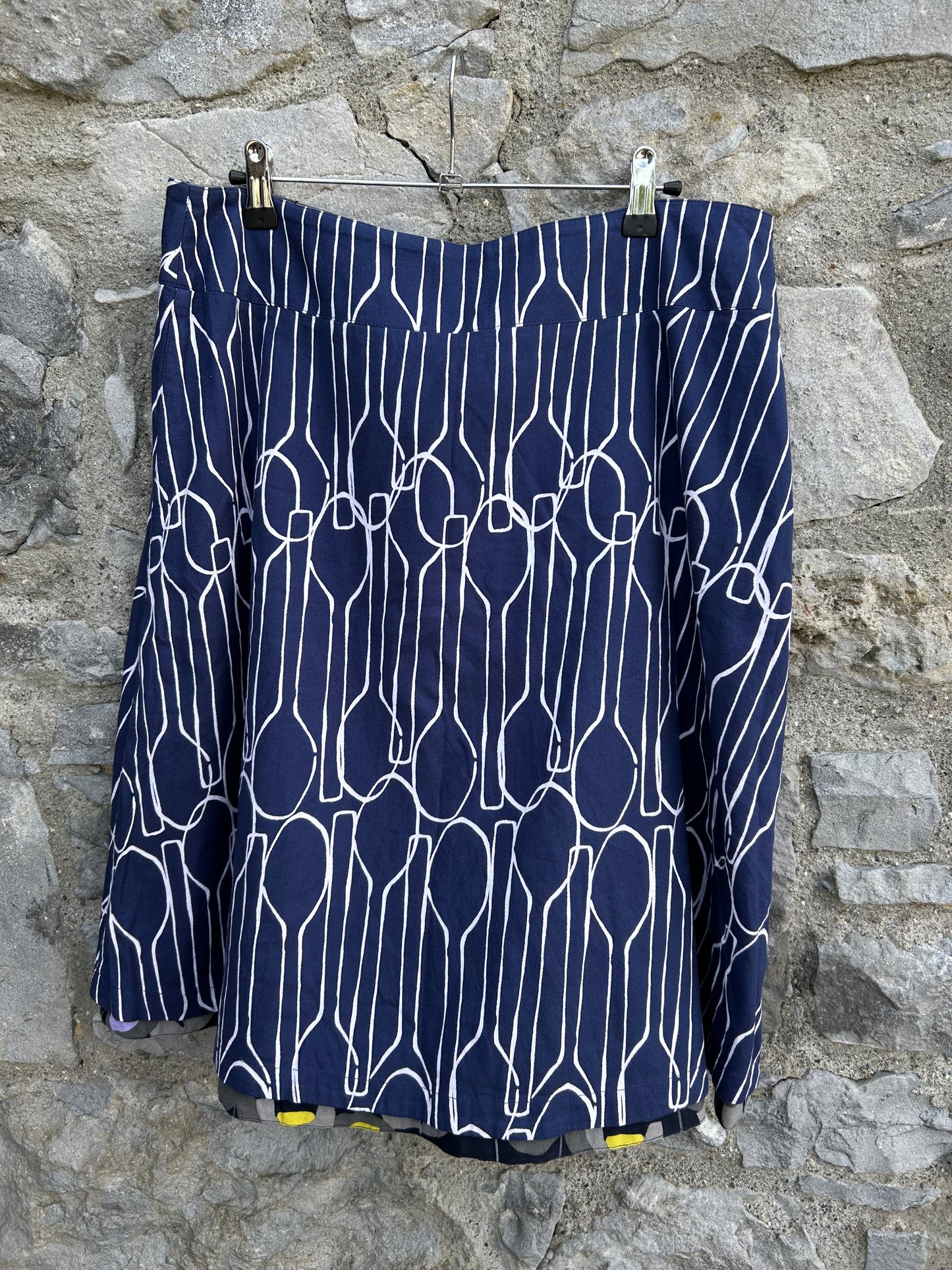 Reversible navy skirt uk 14-16