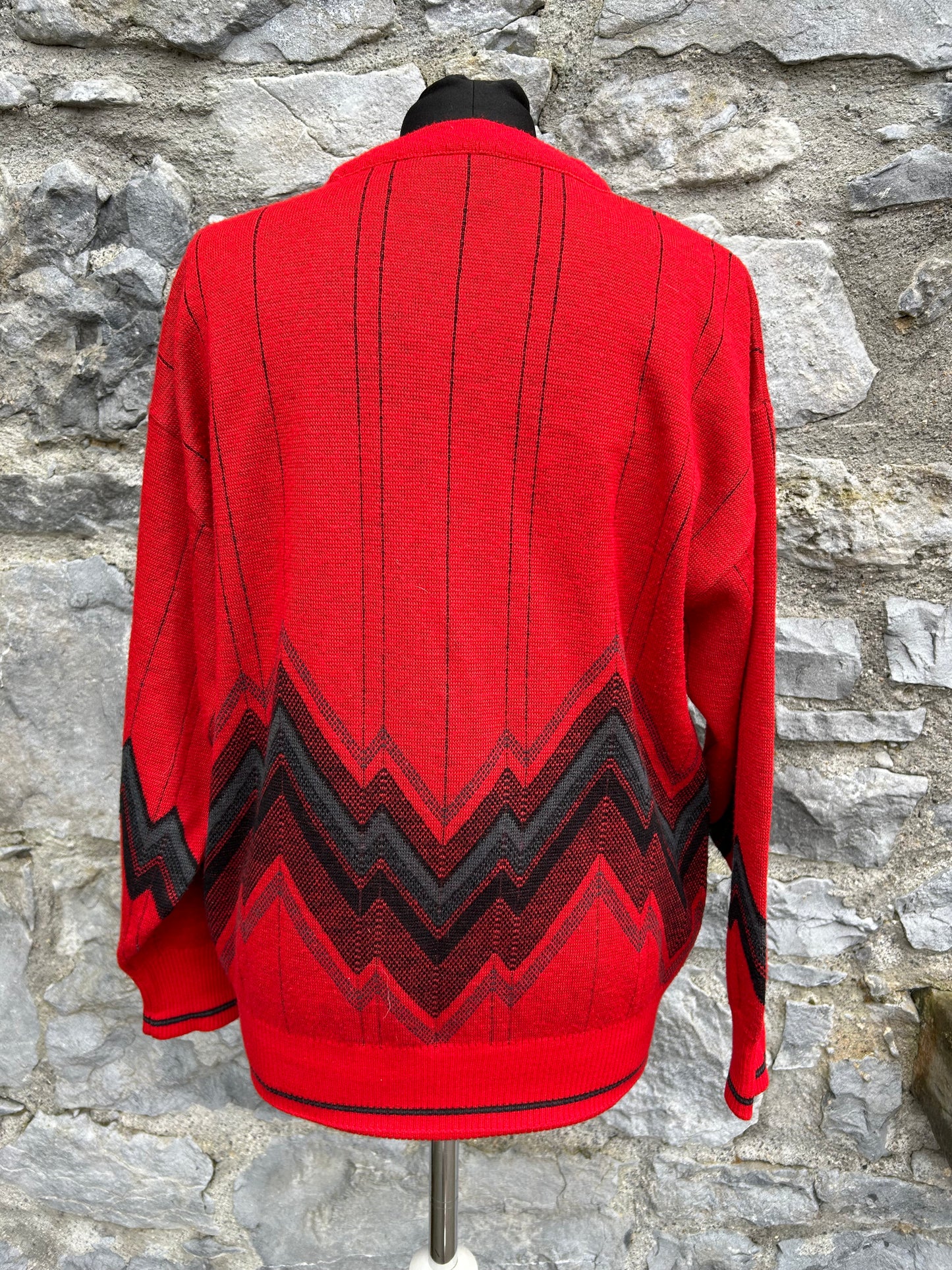 80s red chevron jumper S/M