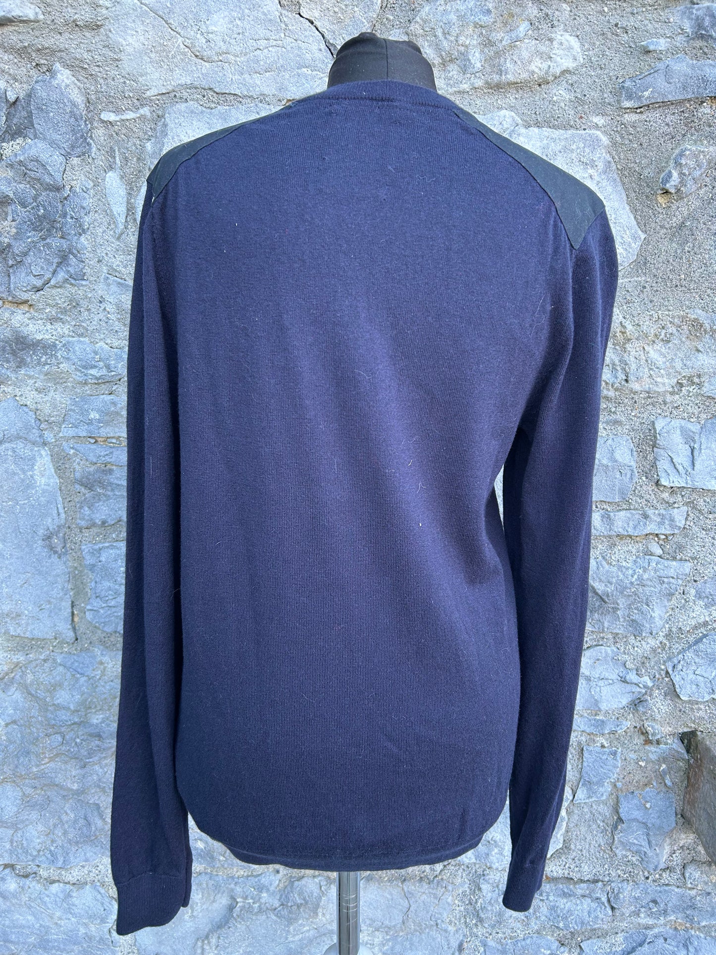 Navy jumper Small