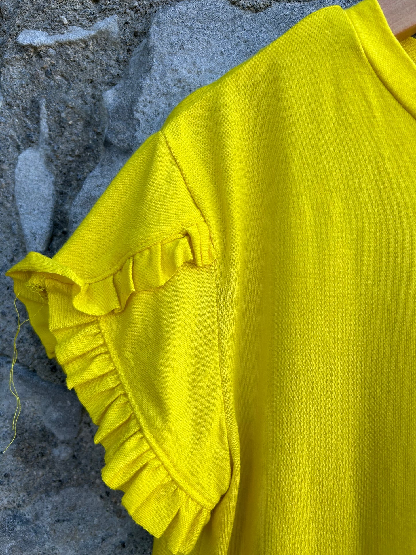 MB Yellow T-shirt  9-10y (134-140cm)