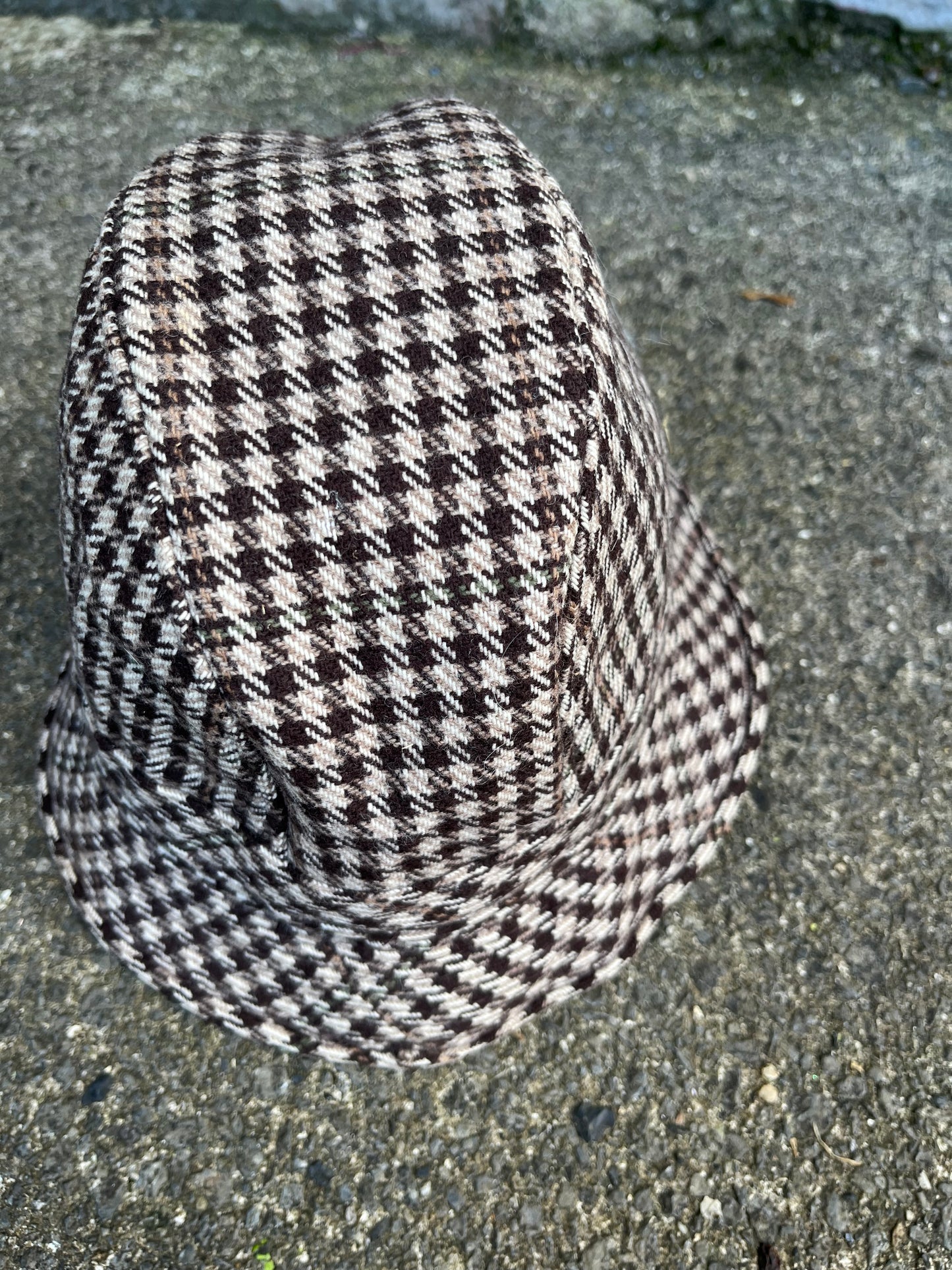 Black&white check hat