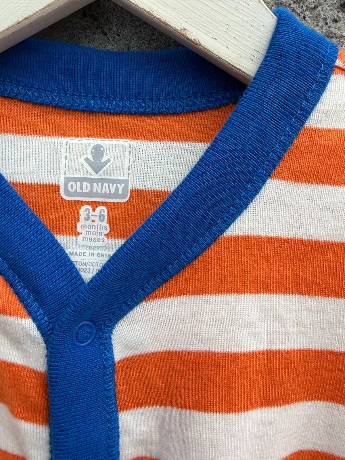 Orange stripy onesie 3-6m (62-68cm)