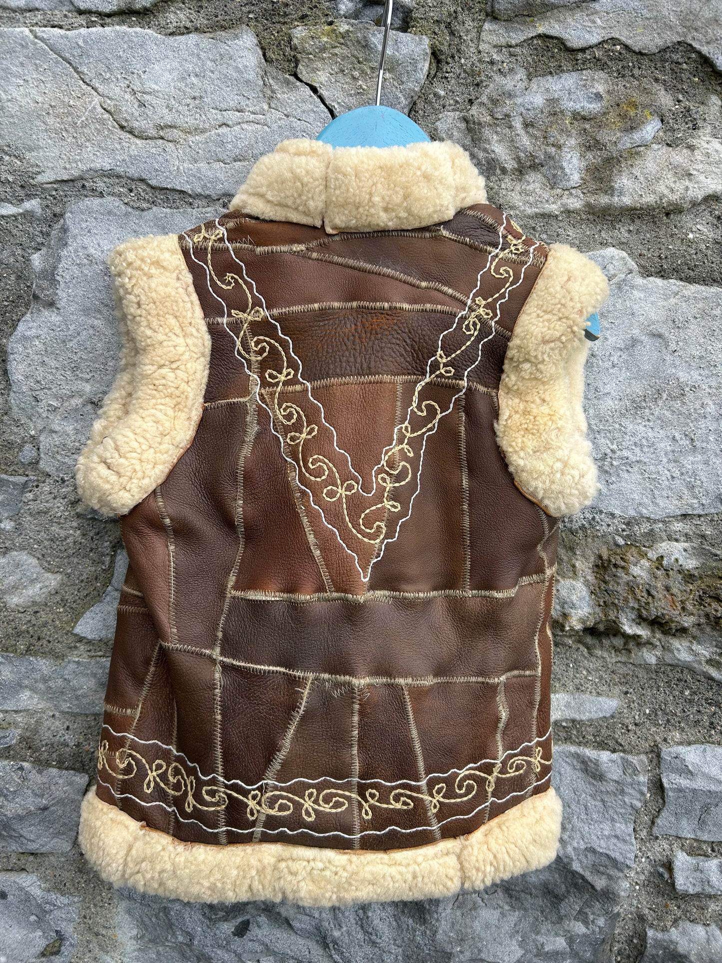 80s brown patchwork sheepskin gilet  4-5y (104-110cm)