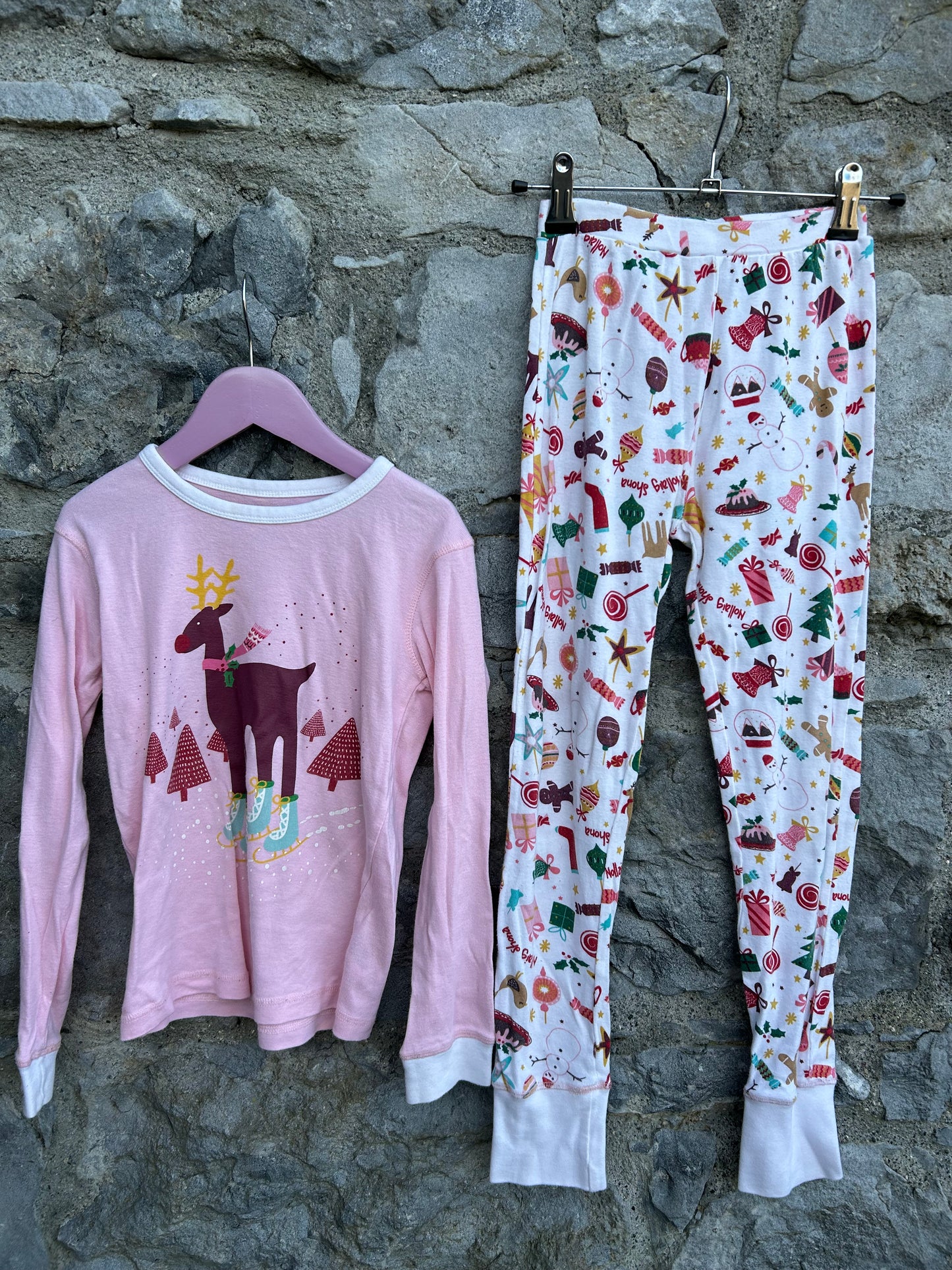 Reindeer pink pj  7-8y (122-128cm)