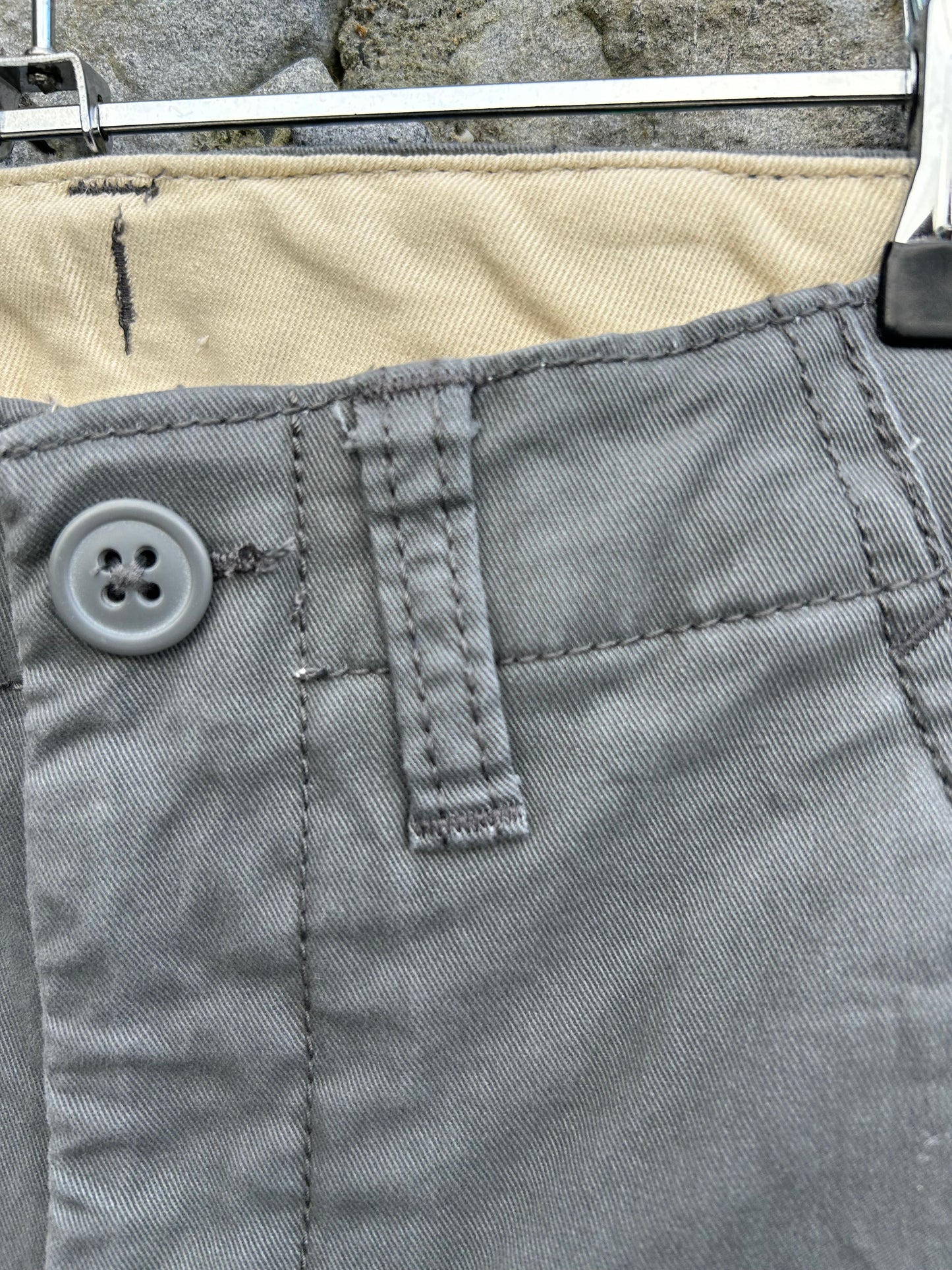 Grey chinos  4y (104cm)